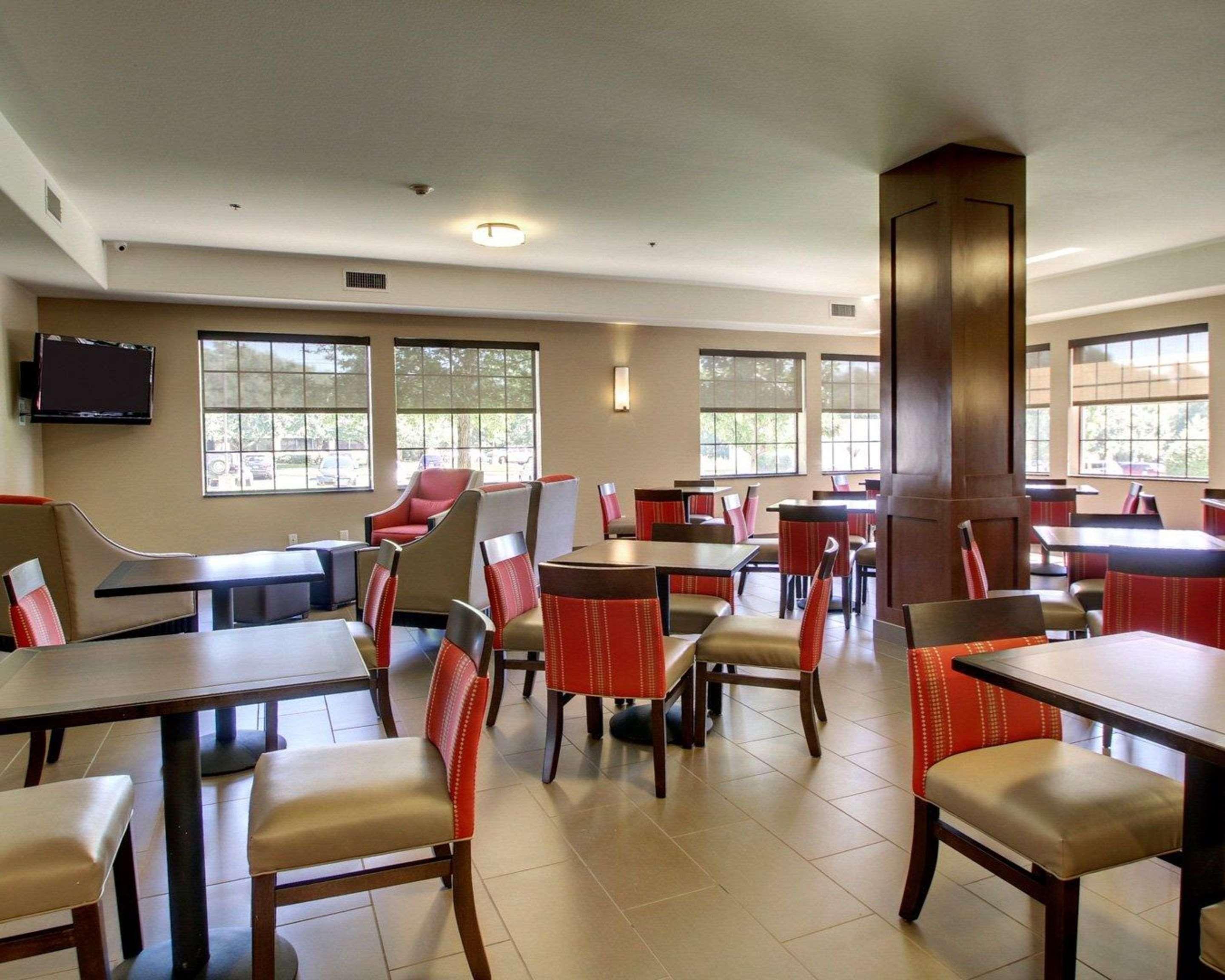 Comfort Suites Tyler South Exteriör bild