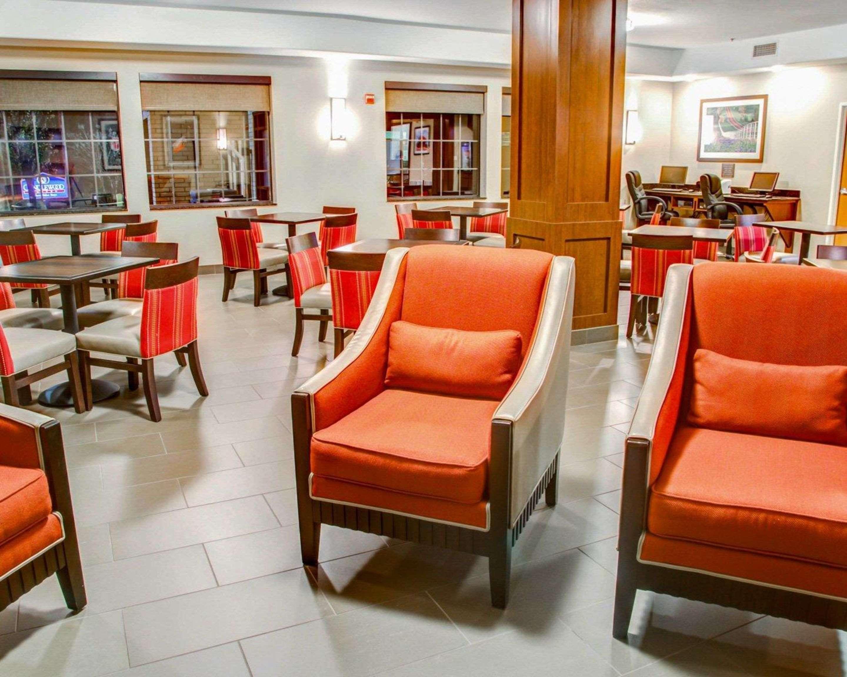 Comfort Suites Tyler South Exteriör bild