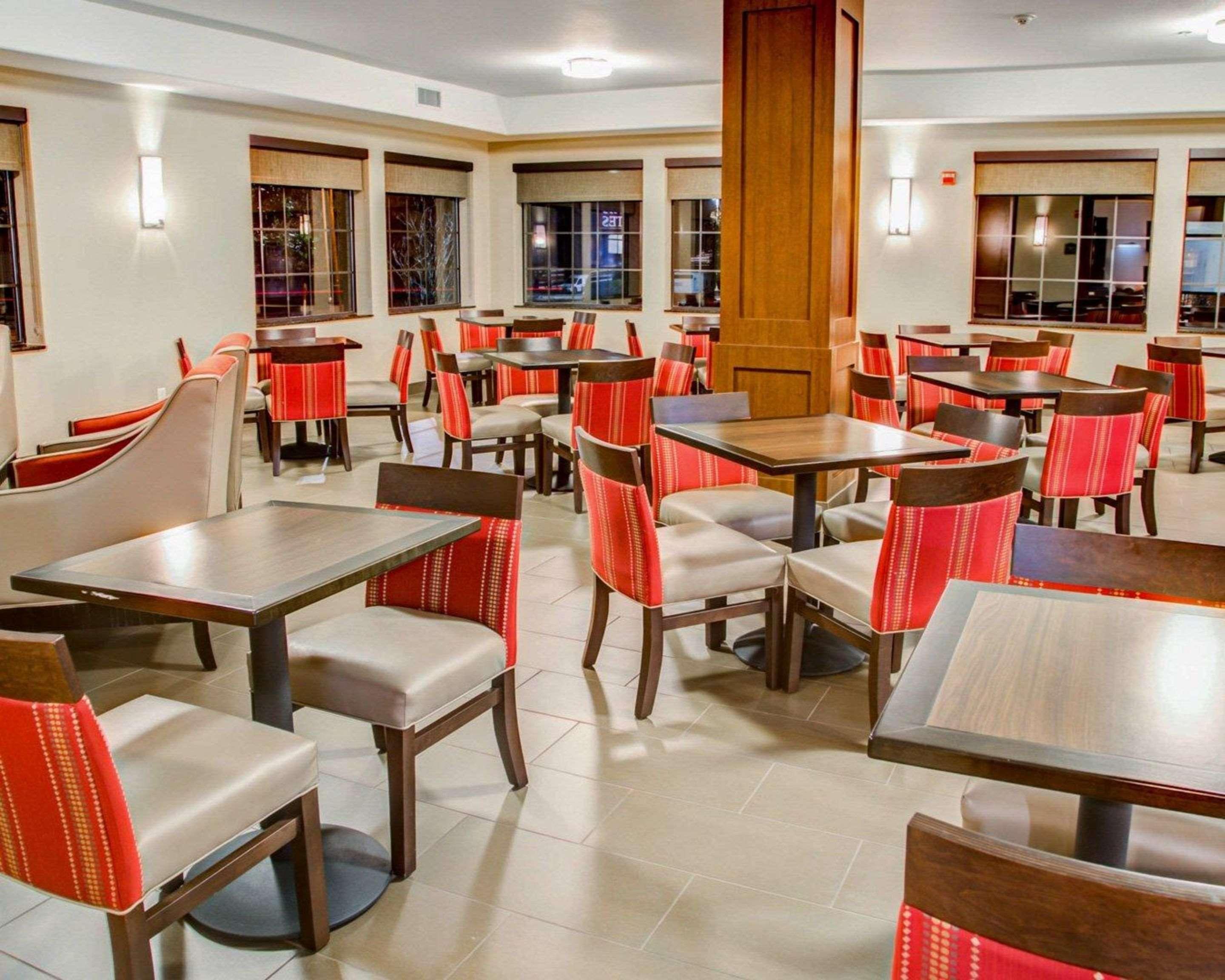 Comfort Suites Tyler South Exteriör bild